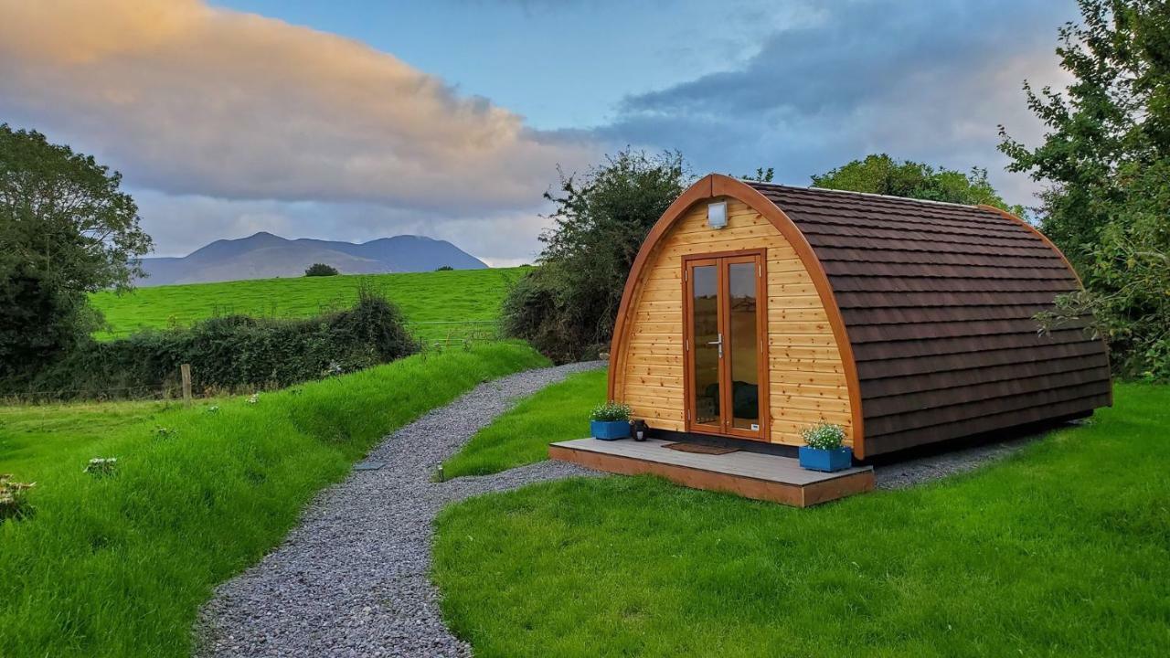 מלון קיל איירן Farmyard Lane Glamping מראה חיצוני תמונה